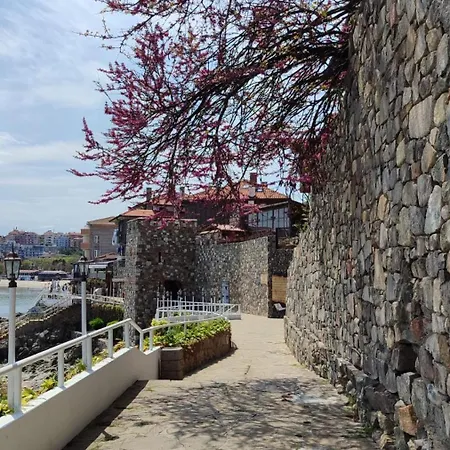 Appartamento мисаря